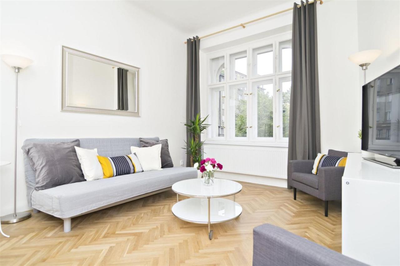 Apartments With 2 Bathrooms- 5 Minutes From Old Town - 102 M2 Prague Ngoại thất bức ảnh