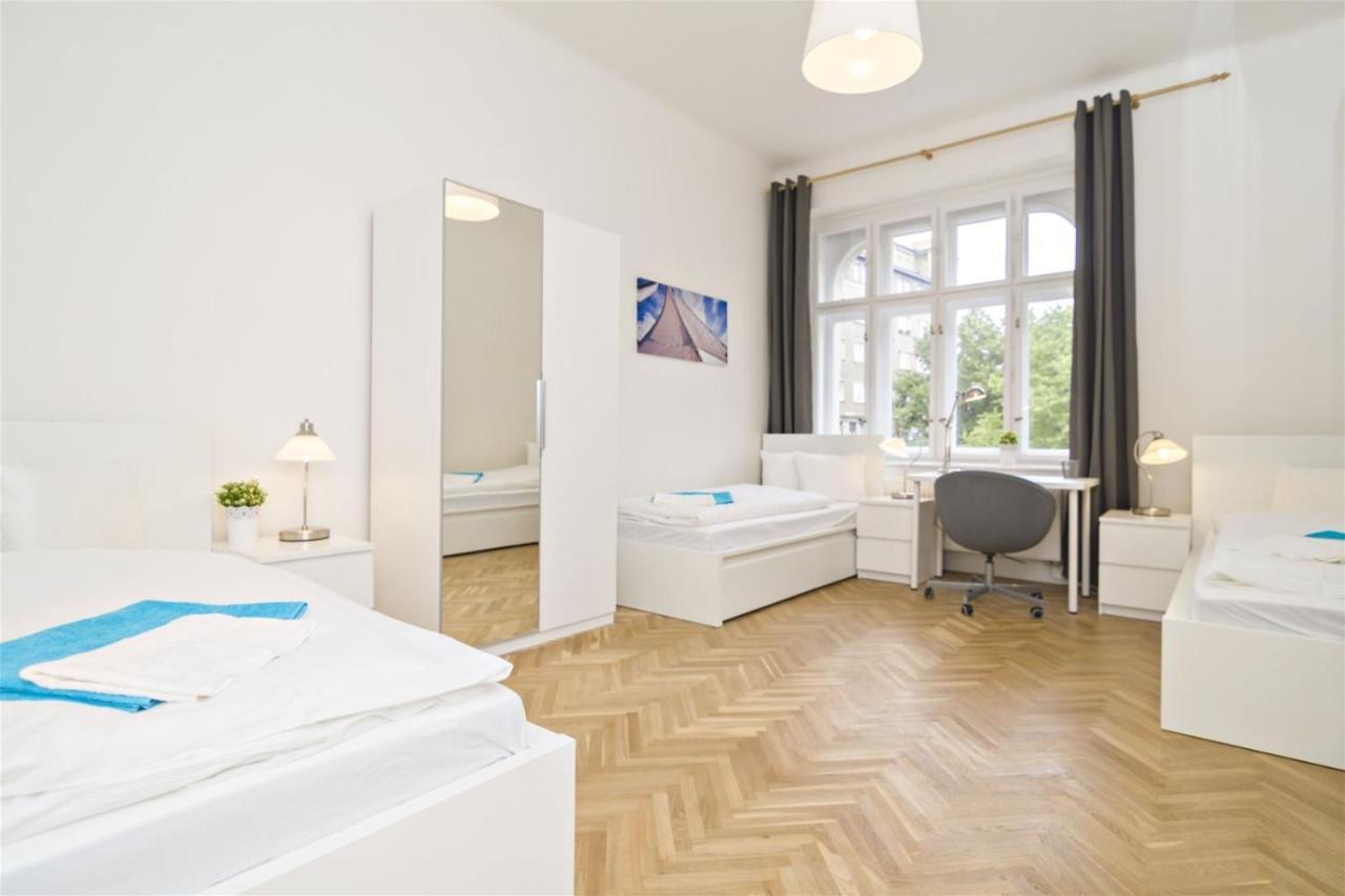 Apartments With 2 Bathrooms- 5 Minutes From Old Town - 102 M2 Prague Ngoại thất bức ảnh