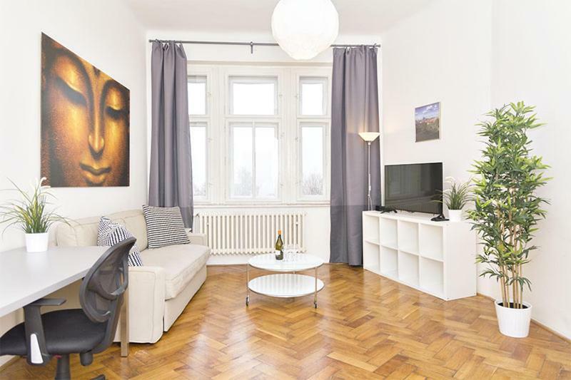 Apartments With 2 Bathrooms- 5 Minutes From Old Town - 102 M2 Prague Ngoại thất bức ảnh