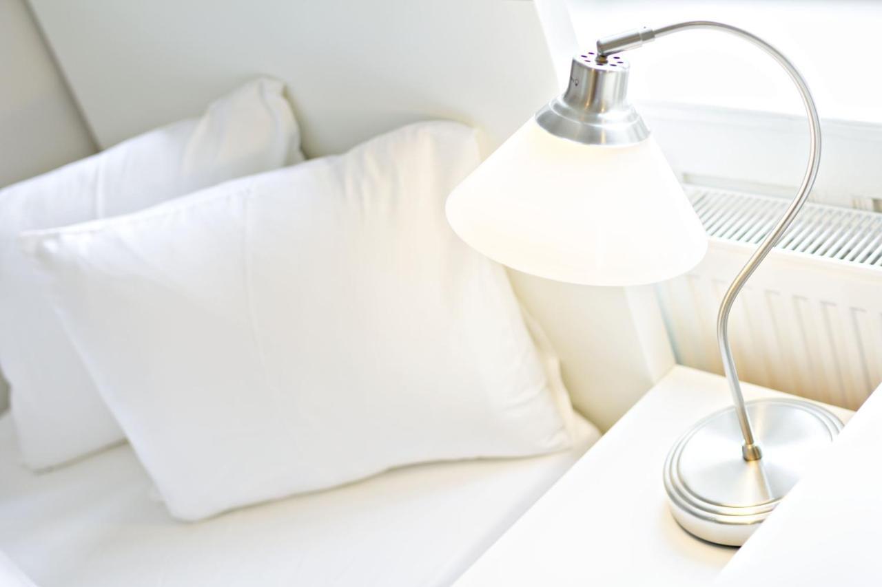 Apartments With 2 Bathrooms- 5 Minutes From Old Town - 102 M2 Prague Ngoại thất bức ảnh
